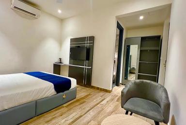 hotel room main image