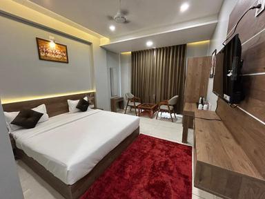 hotel room main image