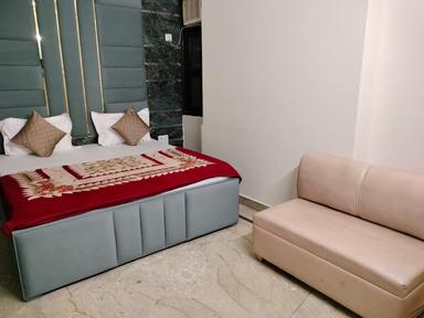 hotel room main image hotel room main image