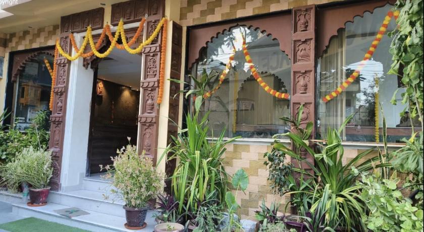 entry at hotel rani palace udaipur hotel_Image