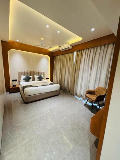 hotel room main image hotel room main image