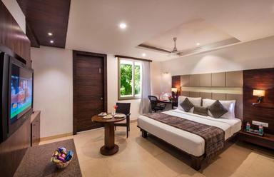 hotel room main image