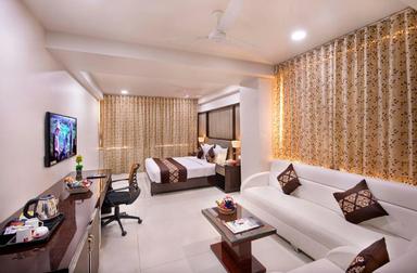 hotel room main image