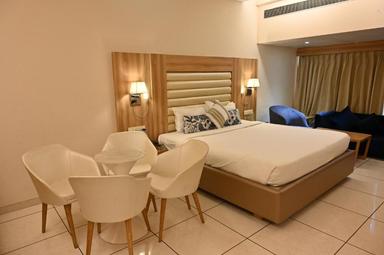 hotel room main image