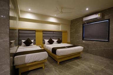 hotel room main image