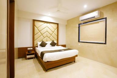 hotel room main image