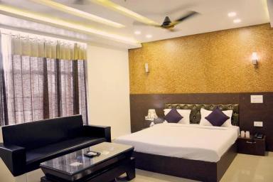 hotel room main image