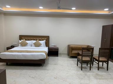 hotel room main image