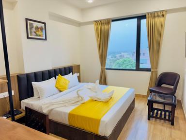 hotel room main image