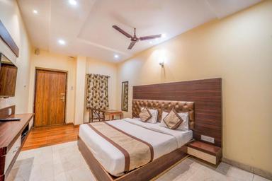 hotel room main image