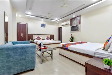 hotel room main image