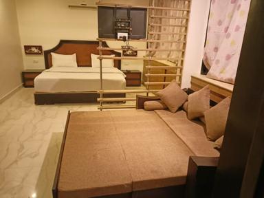 hotel room main image