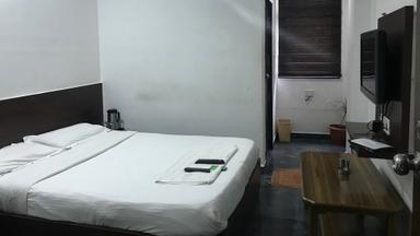 hotel room main image