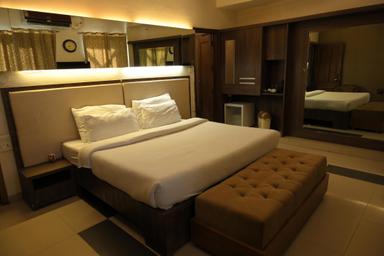 hotel room main image