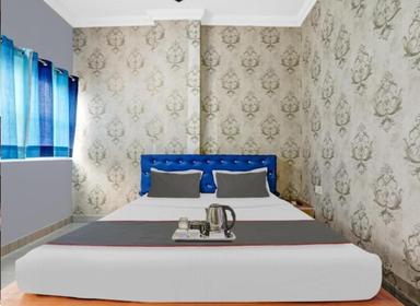 hotel room main image