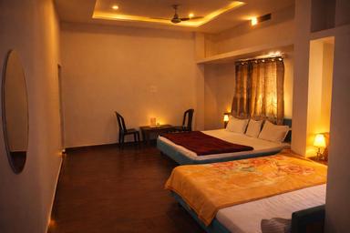 hotel room main image