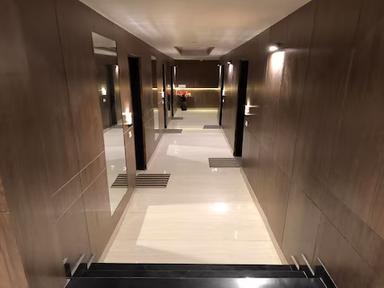 hotel room main image