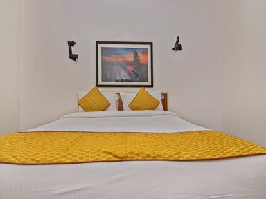 hotel room main image