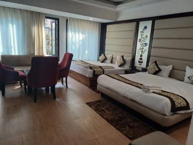 hotel room main image