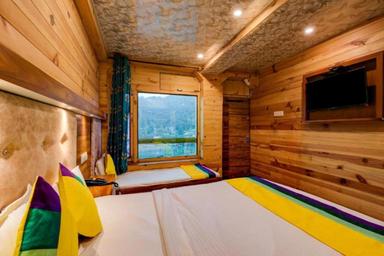 hotel room main image