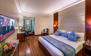 hotel room main image