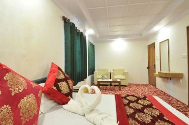 hotel room main image