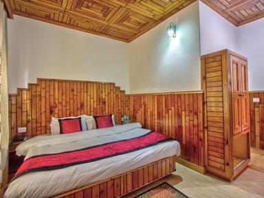 hotel room main image