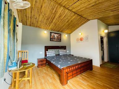 hotel room main image