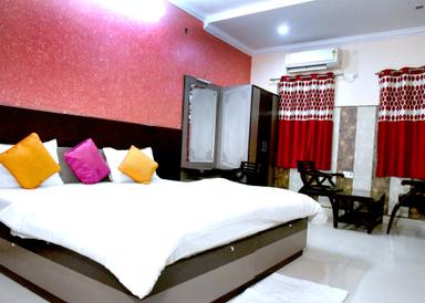 hotel room main image