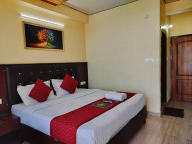 hotel room main image