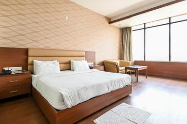 hotel room main image