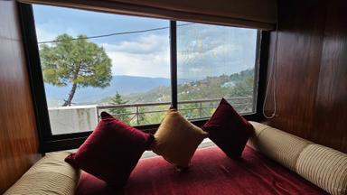 hotel room main image