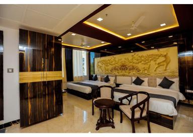 hotel room main image