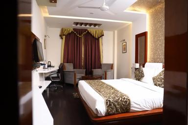 hotel room main image