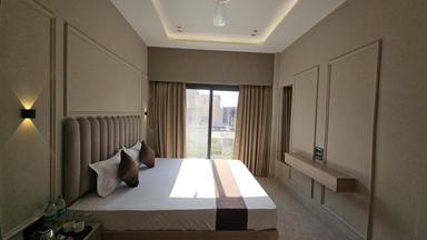 hotel room main image