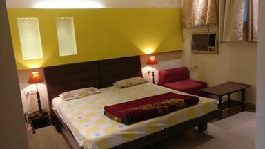 hotel room main image