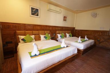 hotel room main image