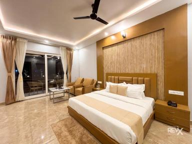 hotel room main image