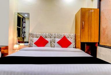 hotel room main image hotel room main image