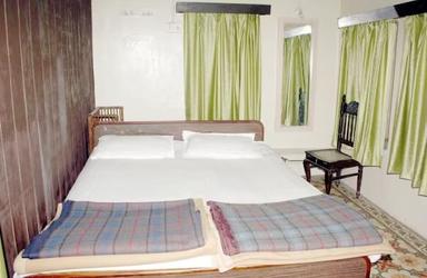 hotel room main image hotel room main image