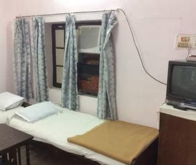 hotel room main image hotel room main image