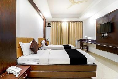 hotel room main image hotel room main image