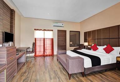 hotel room main image hotel room main image