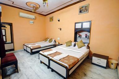 hotel room main image hotel room main image