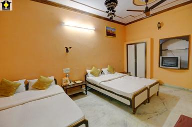 hotel room main image hotel room main image