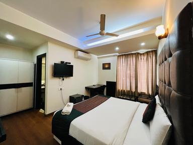 hotel room main image hotel room main image