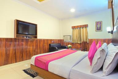 hotel room main image hotel room main image