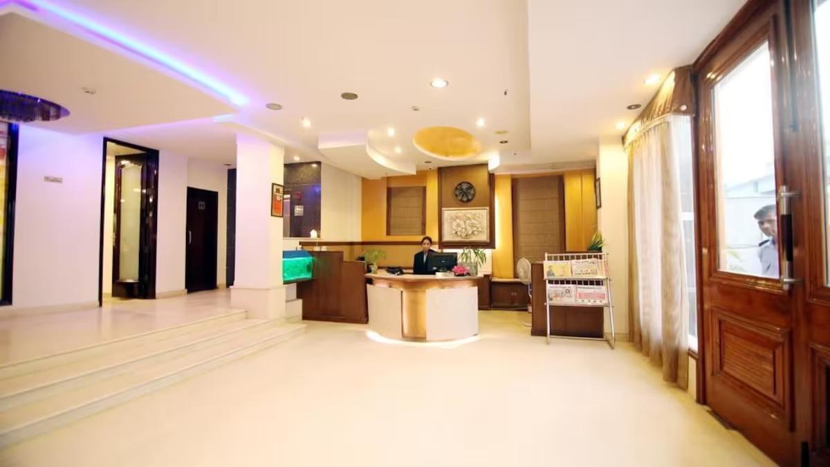 reception at hotel rousha inn in ghaziabad hotel_Image