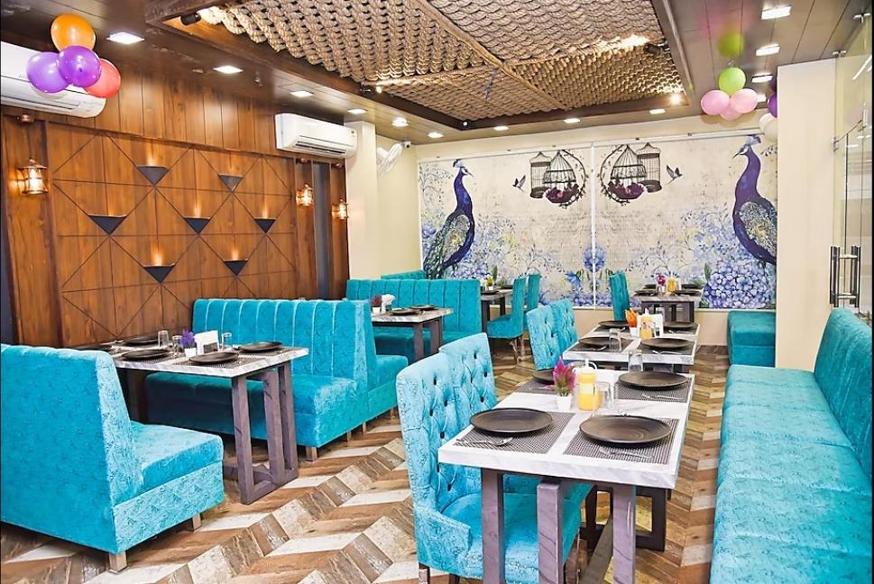 seating area at hotel rousha inn in ghaziabad hotel_Image