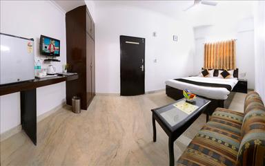 hotel room main image hotel room main image